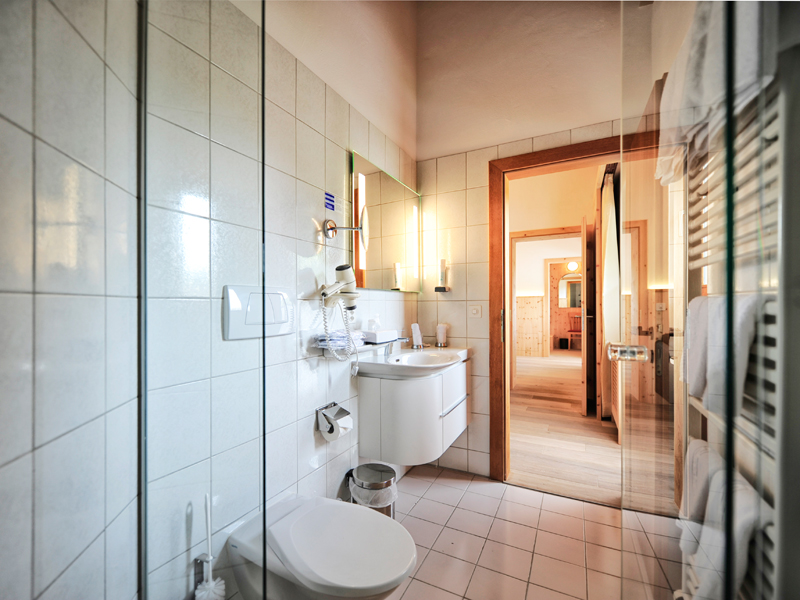 ARVENSUITE - BÜNDNERHOF ARVENSUITE - BÜNDNERHOF